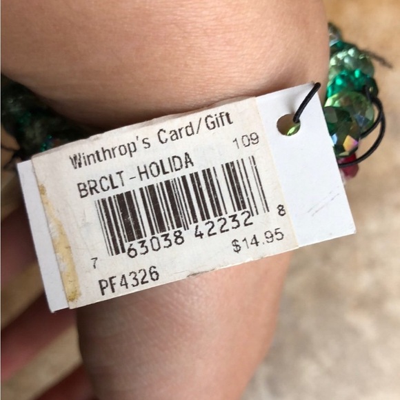 Christmas Green and Red crystal Beaded Charm Bracelets - Picture 4 of 4